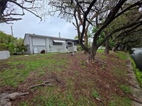 Building Photo - 1 Esplanade Dr