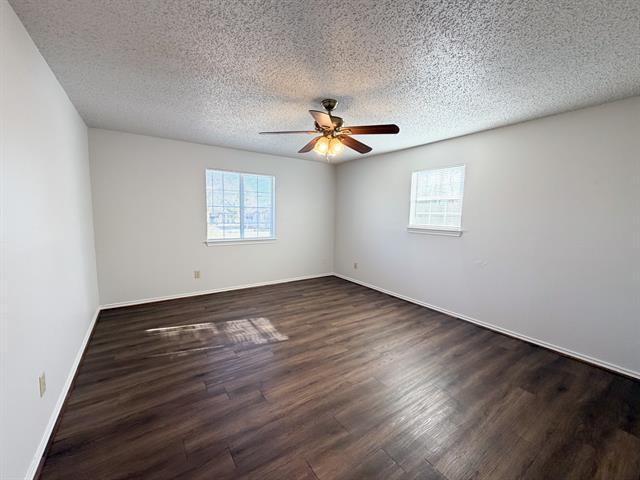 Building Photo - 493 Bryant Ave