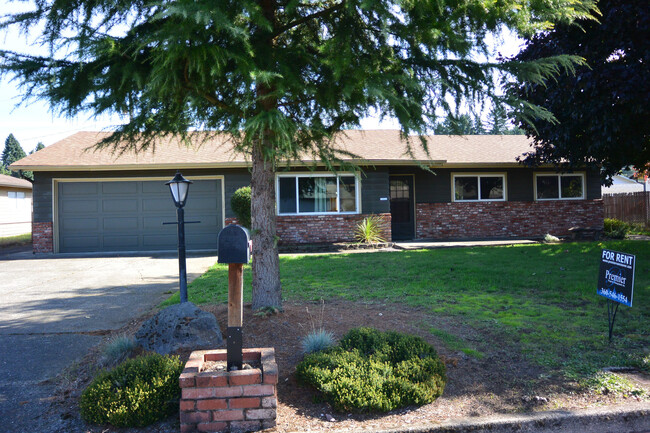 Primary Photo - 5809 NE 91st Ave