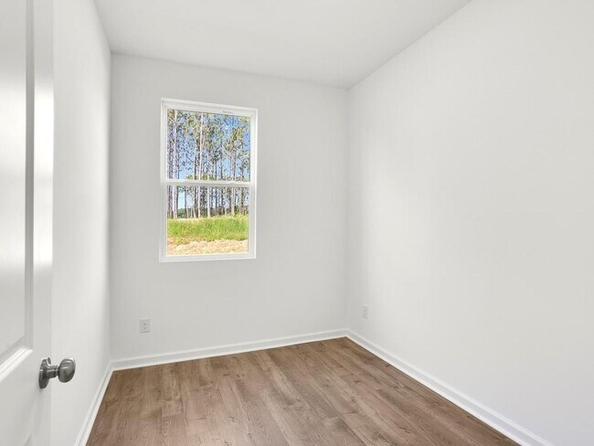 Building Photo - 202 Groveton Ct