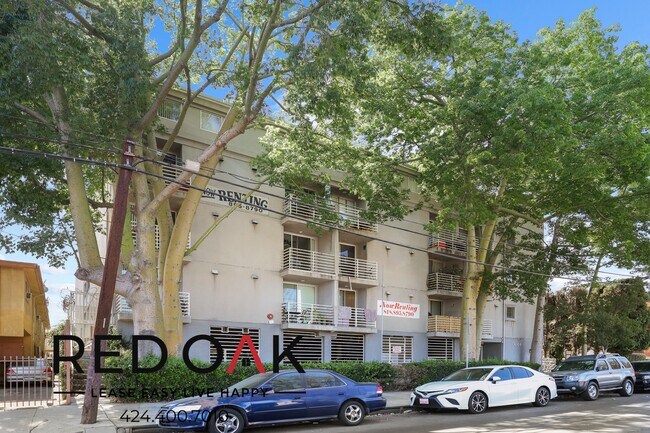 Building Photo - 8309 Cedros Ave