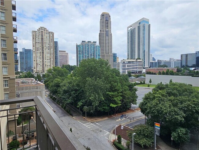 Building Photo - 3334 Peachtree Rd NE