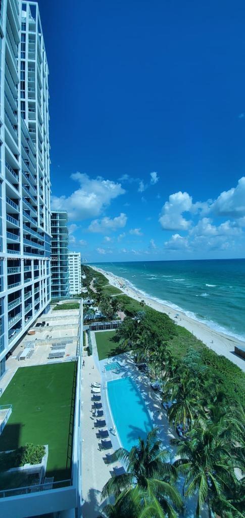 Building Photo - 6801 Collins Ave