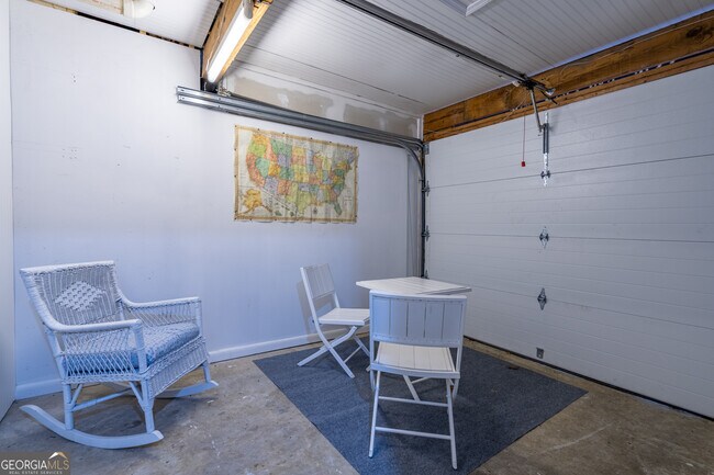 Building Photo - 4833 Caboose Ln NW