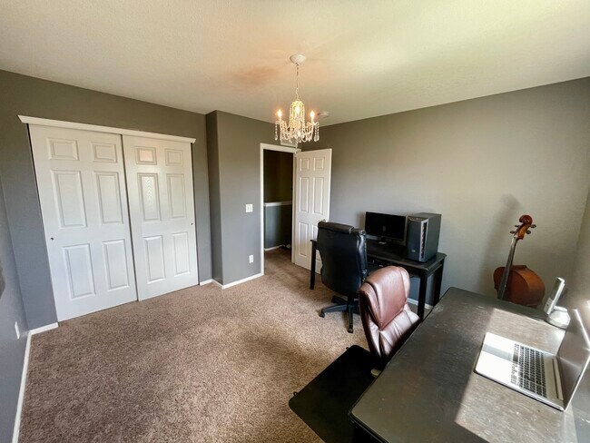 Building Photo - 5614 Blue Mountain Cir