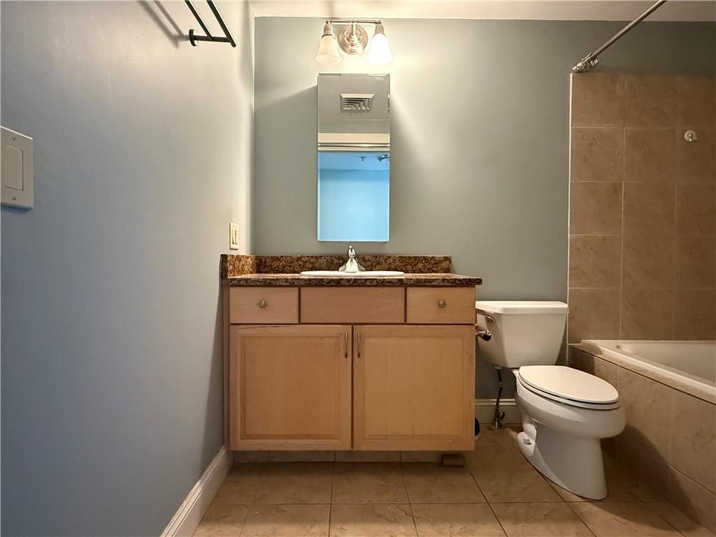 Building Photo - 333 Atwells Ave