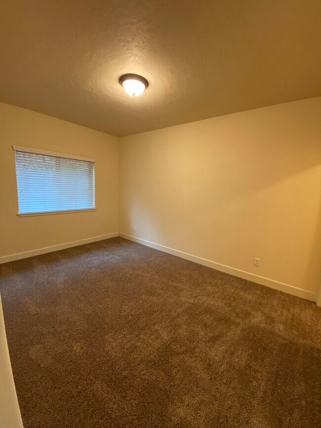 Building Photo - 6800 N Spurwing Loop