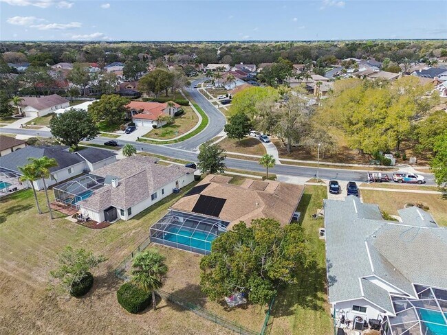 Building Photo - 1062 Greenturf Rd