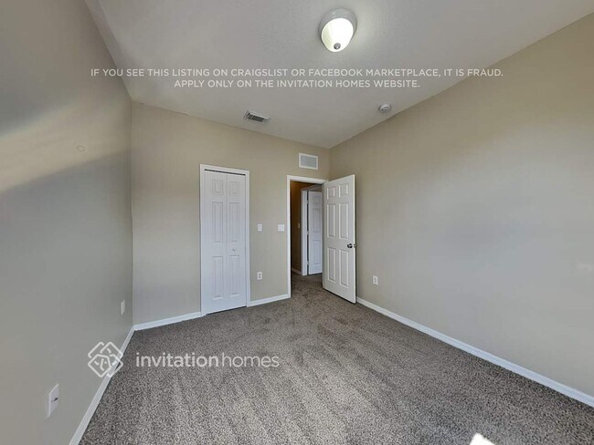 Building Photo - 11885 SW 152nd Pl