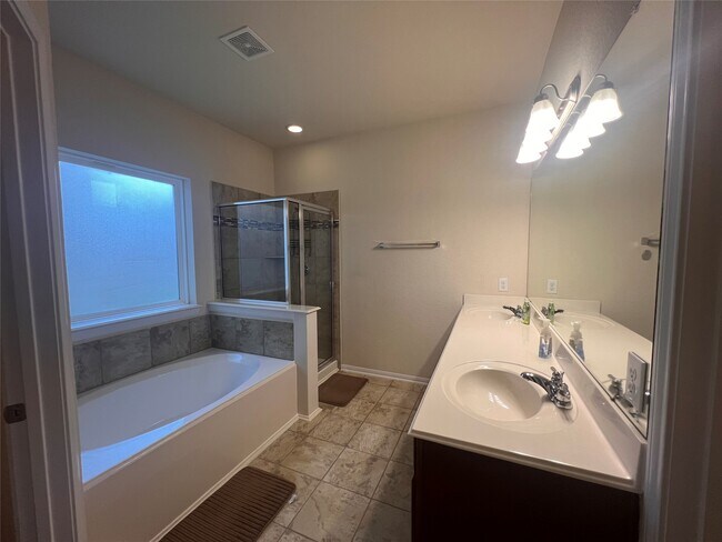 Building Photo - 5410 Peppermint Ln