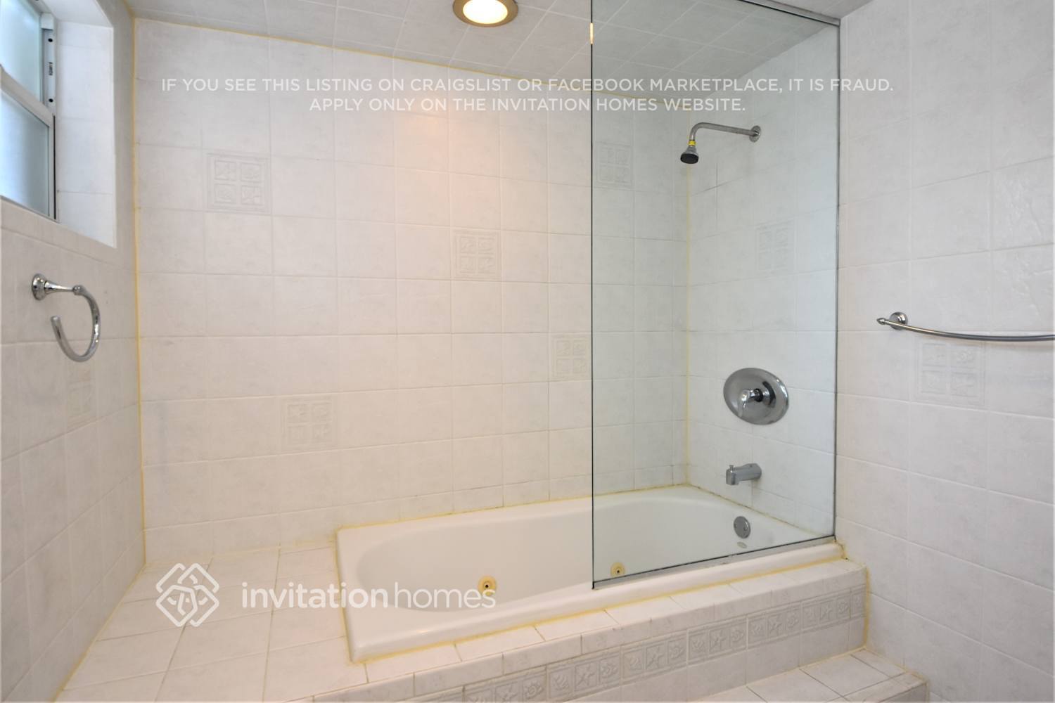 Building Photo - 1720 SW 98th Ct