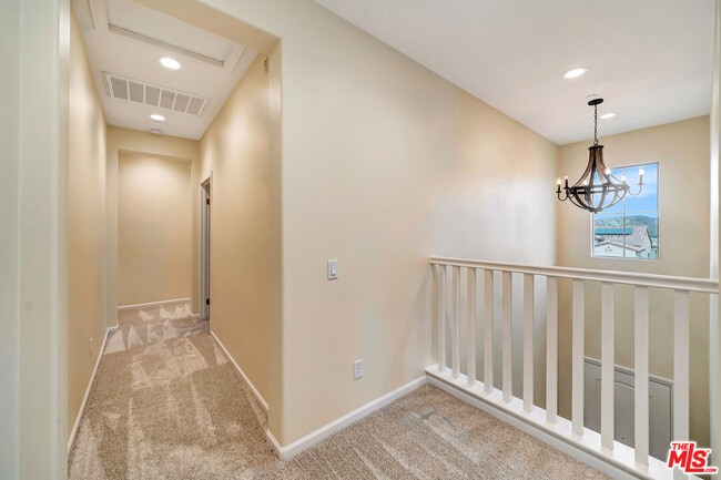 Building Photo - 25151 Golden Maple Dr