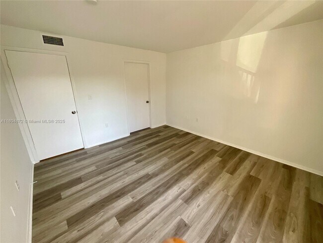 Building Photo - 2351 NW 33rd St