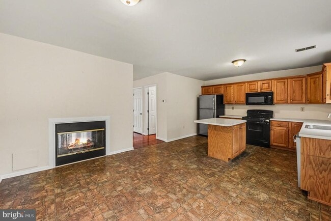 Building Photo - 1802 Harrison Ct