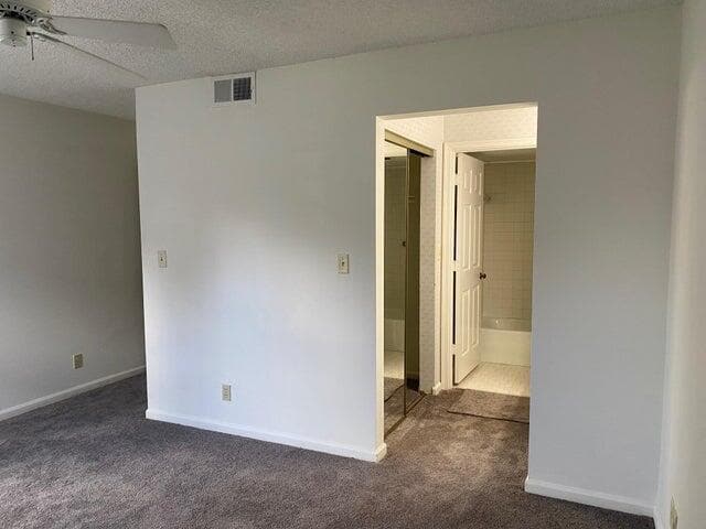 Building Photo - 12692 Shoreline Dr