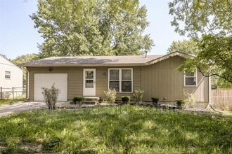 Building Photo - 18304 E 18th St N