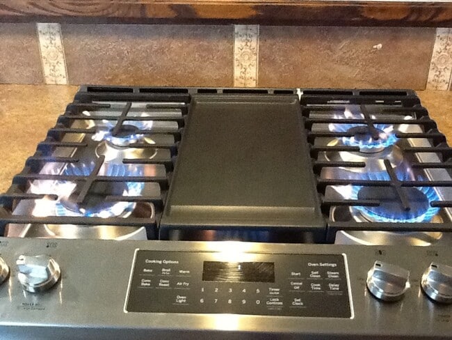 Building Photo - Amazing Country property!