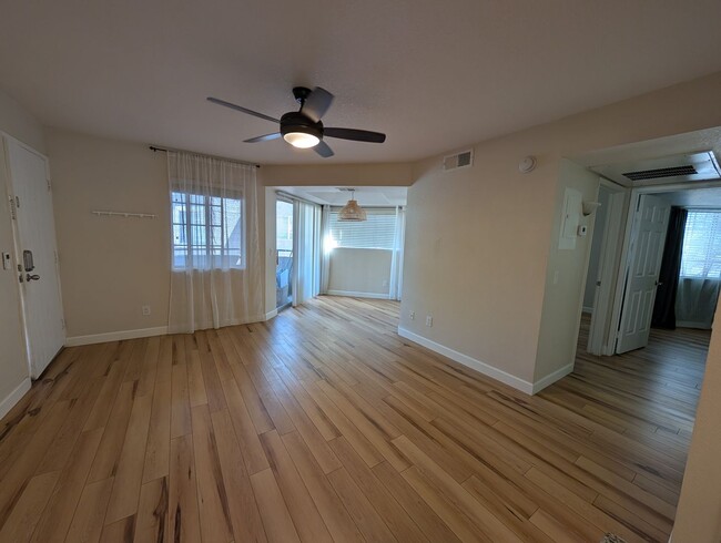 Building Photo - 2 bedroom, 2 Bathroom The Cliffs at North ...