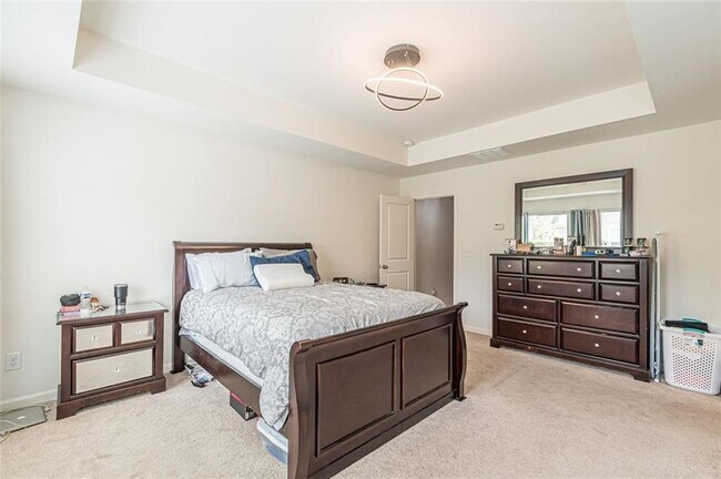 Building Photo - 1506 River Oak Ln