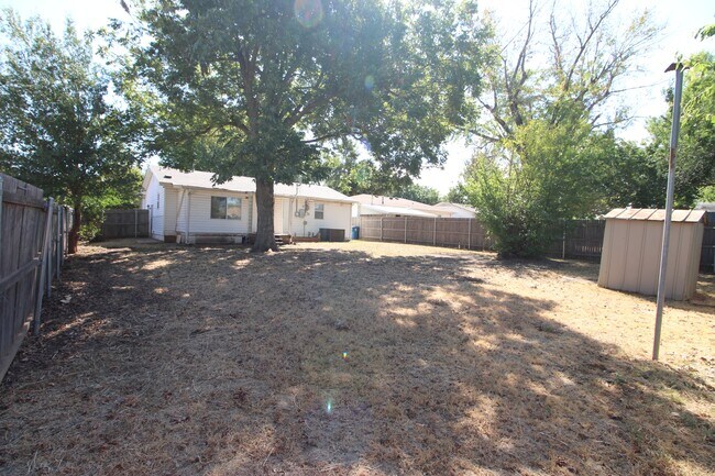 Building Photo - 59 Shirley Ln