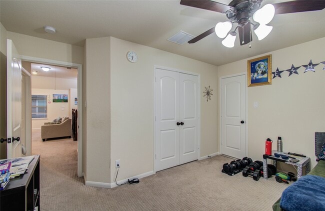 Building Photo - 2702 Fairfield Bend Pl