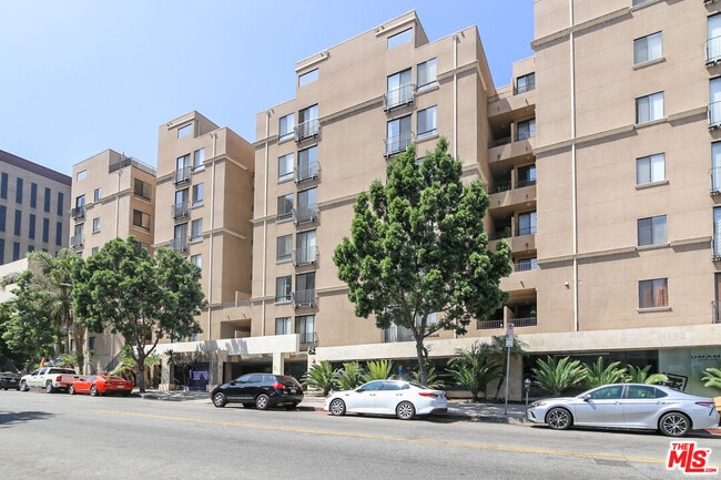 Building Photo - 625 S Berendo St