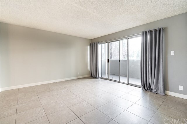 Building Photo - 423 Avenue G