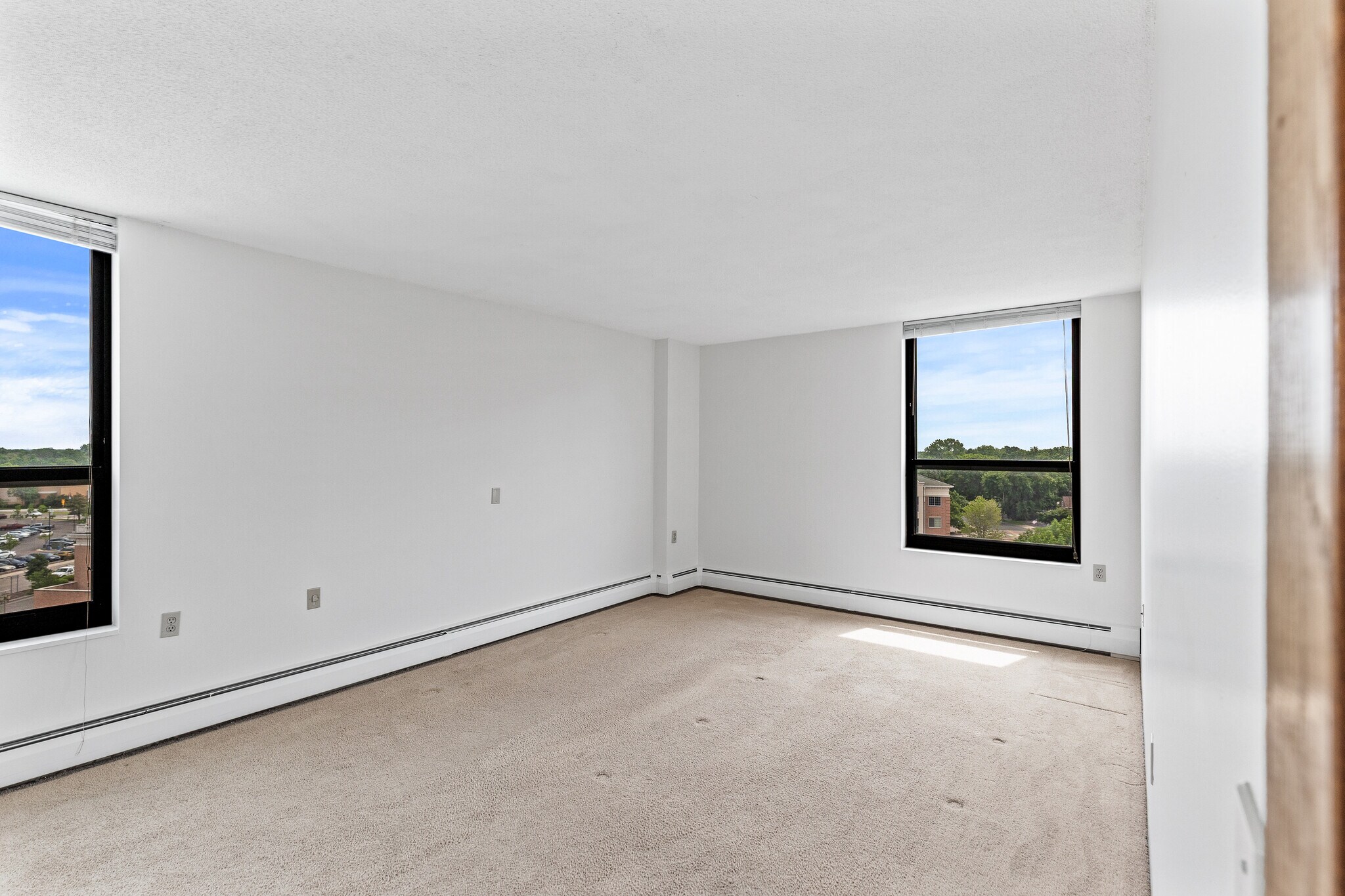 Primary Bedroom - 6615 Lake Shore Dr S