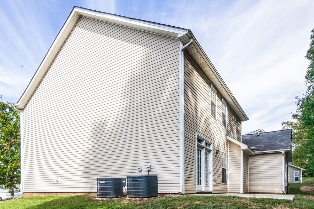 Building Photo - 4049 Eastford Court