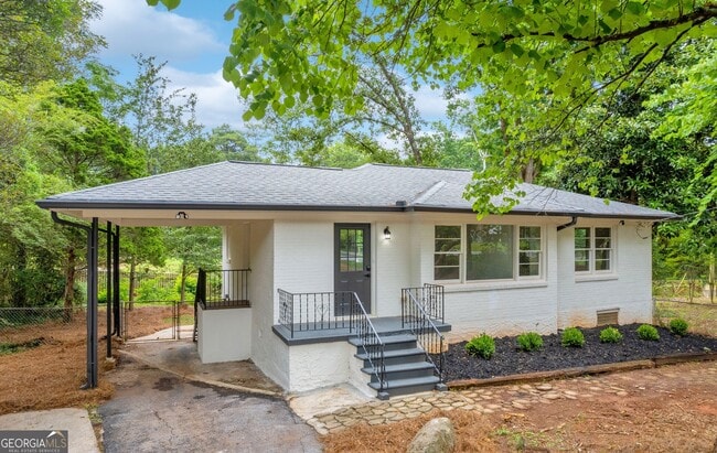 Building Photo - 5506 Alder Dr