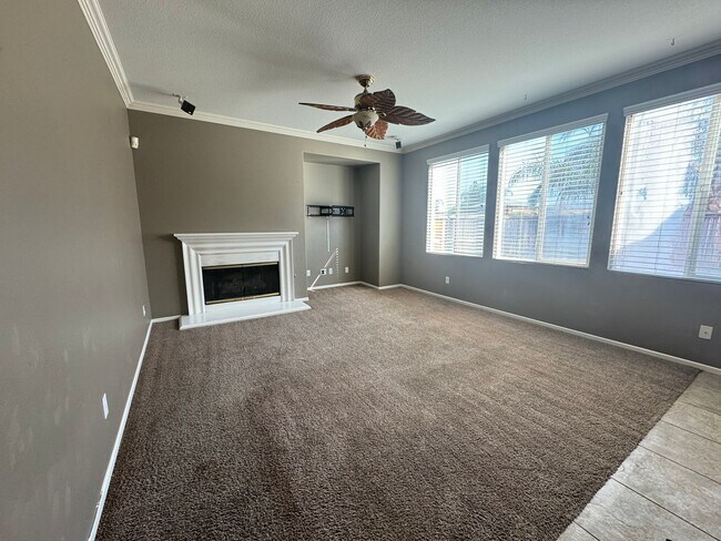 Building Photo - Beautiful Home in the Heart of Perris