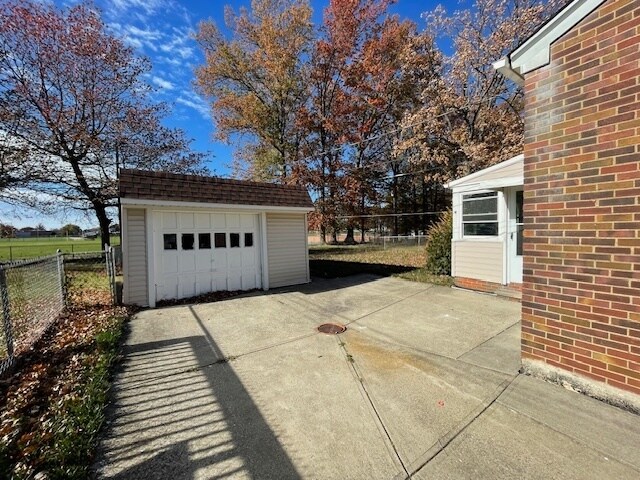 Building Photo - Newly renovated 4 bedroom 1.5 bath  Home i...