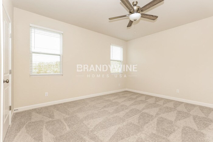 Building Photo - 4515 Hoboken Wy