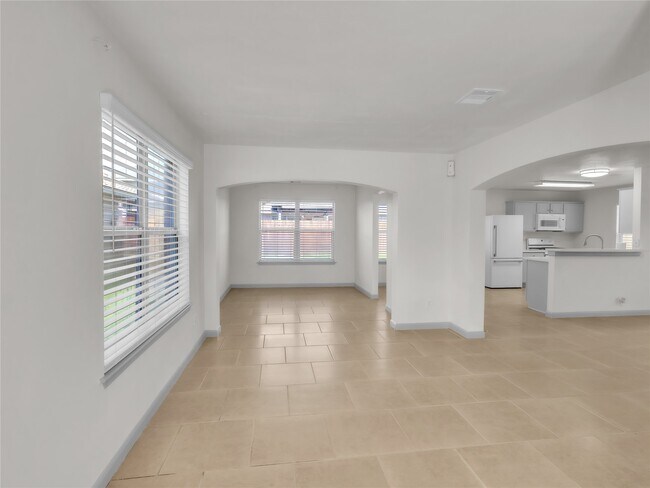 Building Photo - 19022 Yellow Thrush Dr