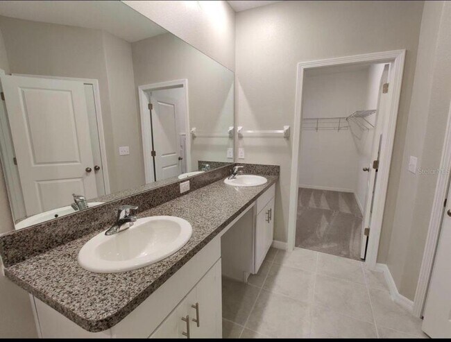 Building Photo - 31894 BLUE PASSING Loop