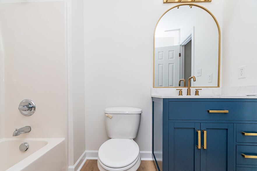 Building Photo - 729 Stadium Dr