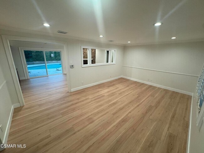 Building Photo - 22359 Lanark St