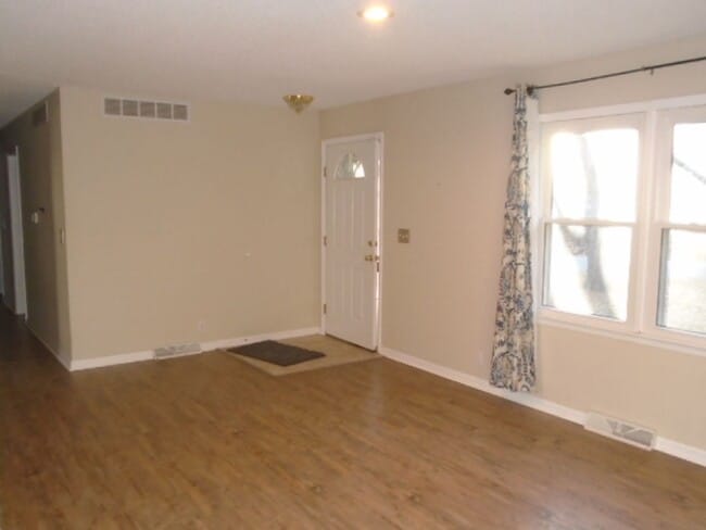 Building Photo - 200 N Delaware Ave