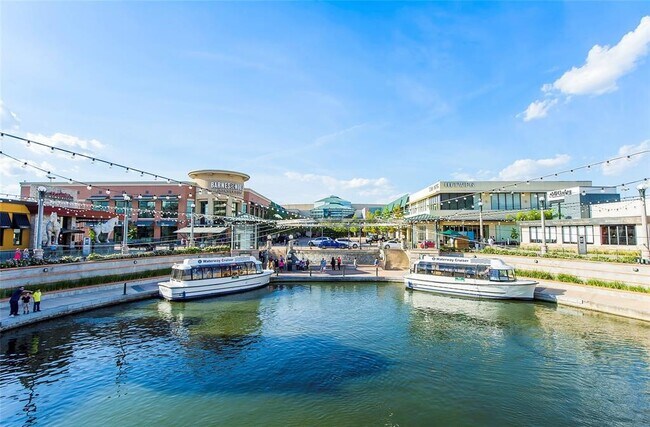 Building Photo - 186 N Valley Oaks Cir