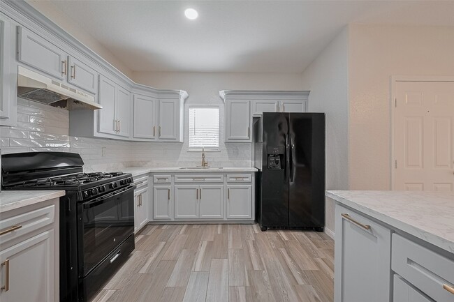 Building Photo - 6623 Arabella St