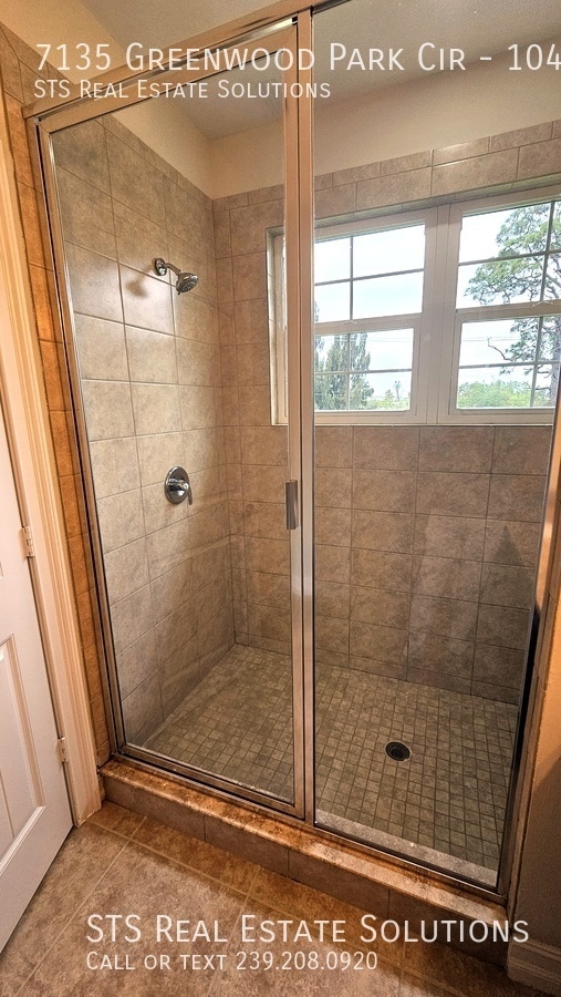 Building Photo - 7135 Greenwood Park Cir