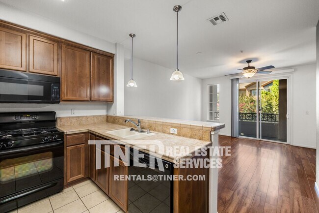 Building Photo - 2001 Club Center Dr