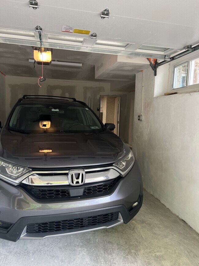Honda CRV easily fits in garage - 6606 Morris Park Rd