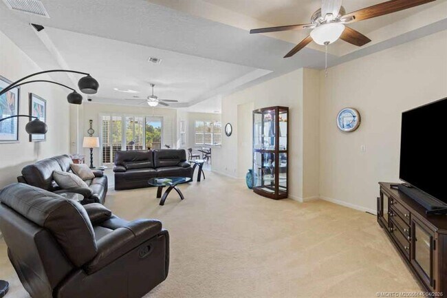 Building Photo - 2371 SW Carriage Hill Terrace