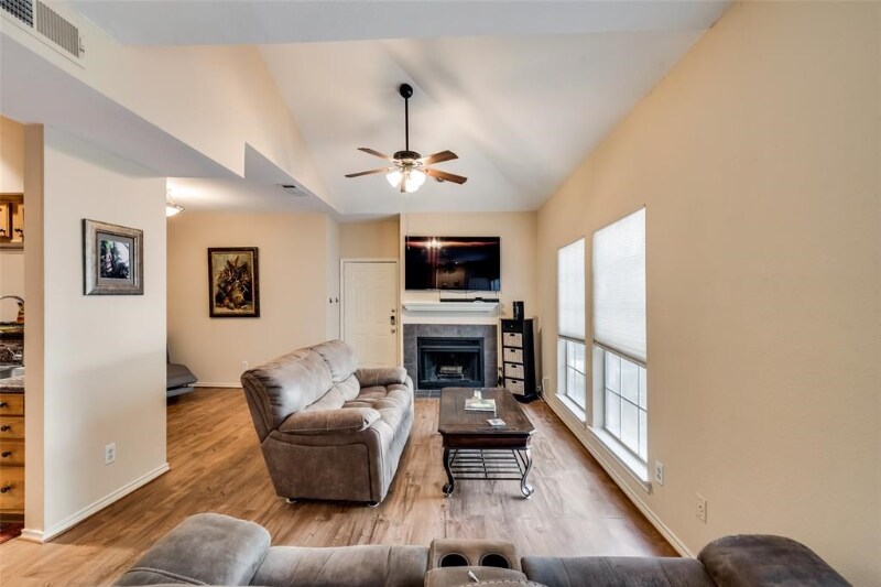 Building Photo - 14400 Montfort Dr