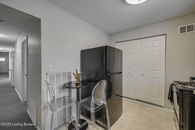 Building Photo - 1017 S Shelby St