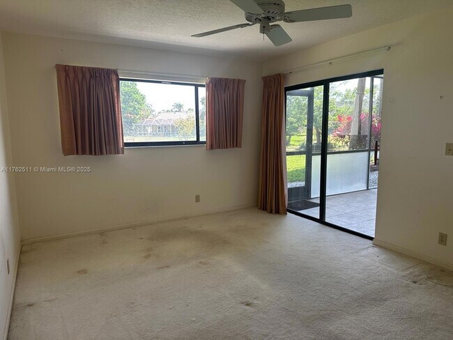 Building Photo - 12524 Shoreline Dr