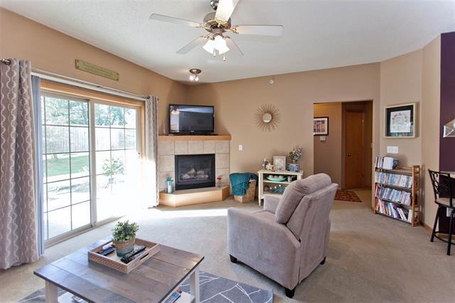 Building Photo - $1,250 | 2 Bedroom, 2 Bathroom Apartment | Cat Friendly* | Sublease* | Available for January 10th...