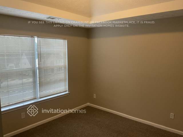 Building Photo - 20 Rock View Ln