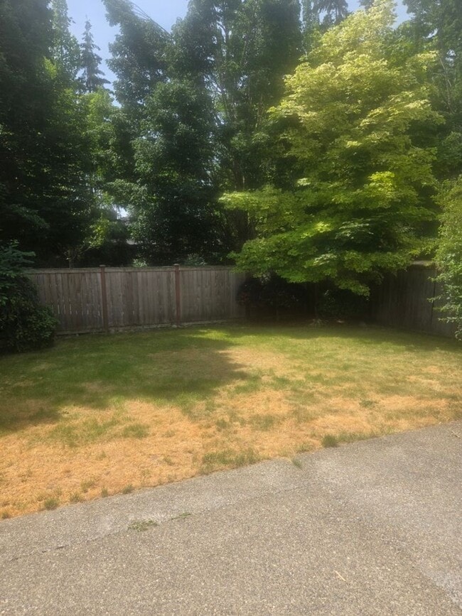 Building Photo - 3bd/2.5ba Maple Valley Home